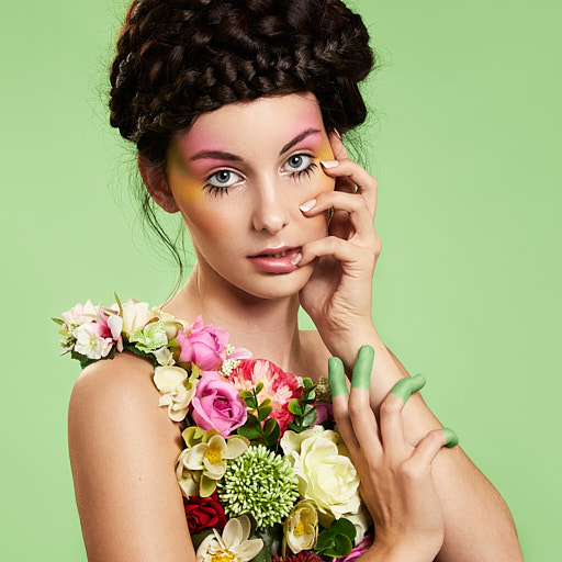 Beauty-Serie: vier Jahreszeiten, Frühling - Model: alexakley | Make-up: Yolanda Engeler | Foto: Kaspar Johannes Schweizer
